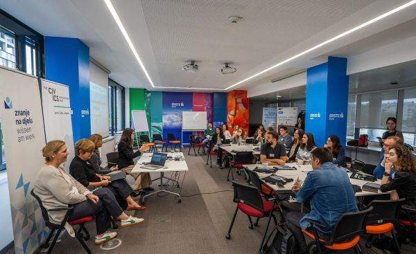 U Erste Banci održana međunarodna konferencija na temu finansijske pismenosti