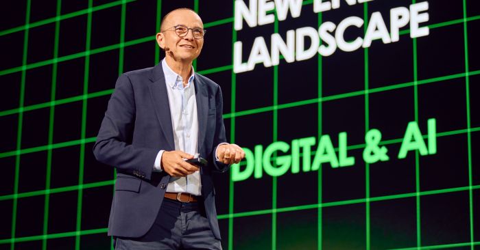 „Možemo da izgradimo budućnost u kojoj energija nije samo dostupna, već i elektrifikovana, automatizovana i inteligentna“ – Schneider Electric CEO predstavlja viziju kompanije