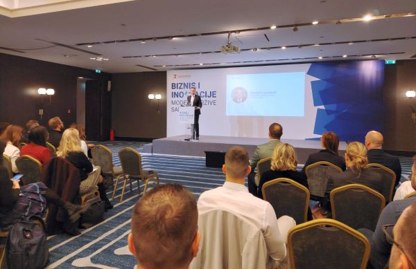 AmCham okupio kompanije i startapove na konferenciji „Biznis i inovacije – modeli održive saradnje“